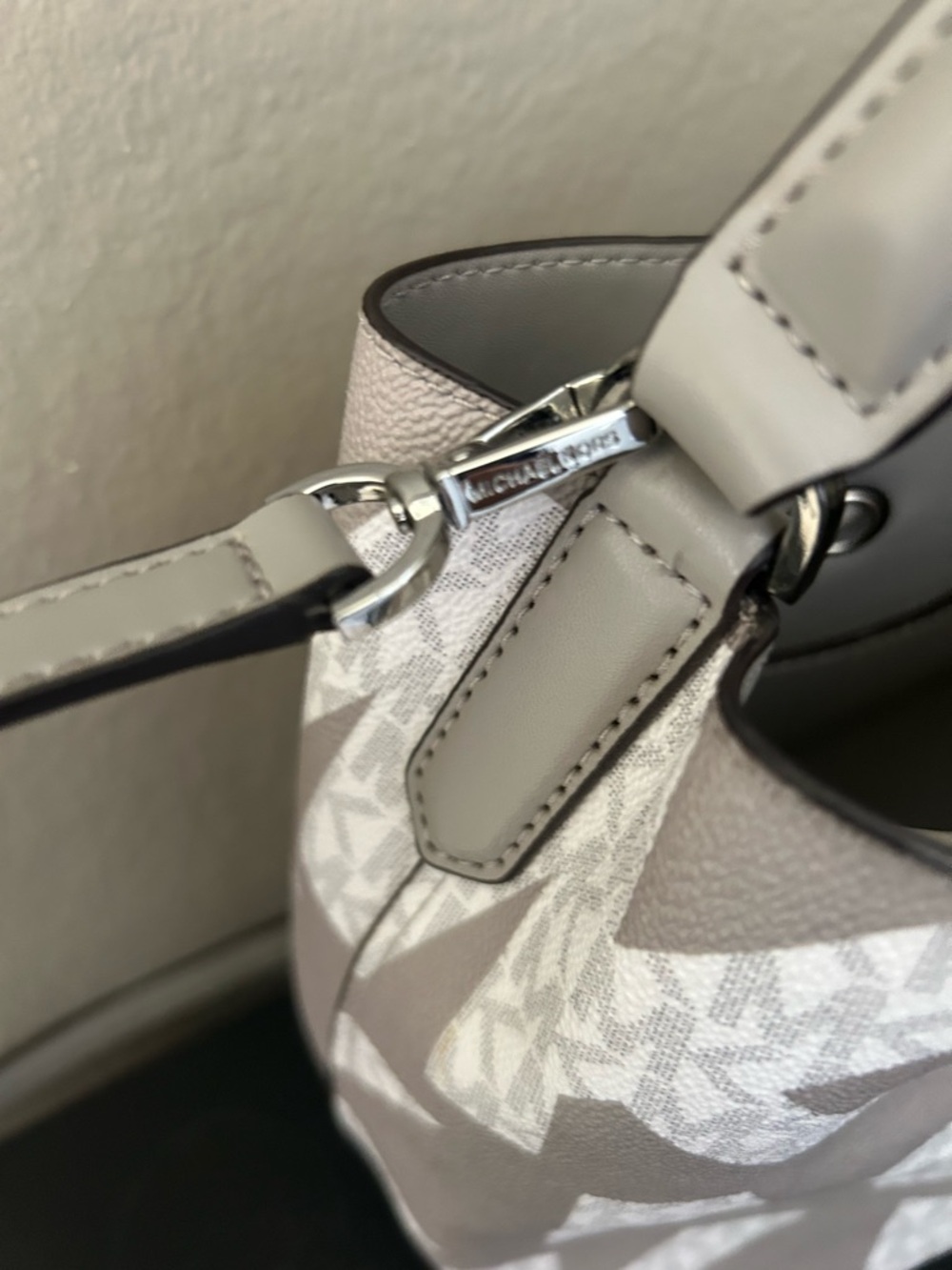 Michael Kors Light Gray MK Logo Drawstring Shoulder Tote - Picture 3 of 15